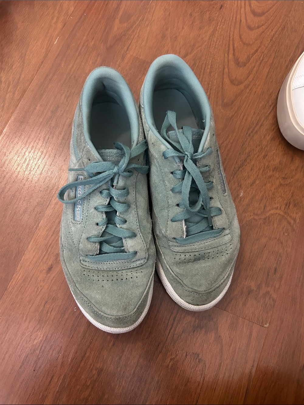 Reebok Women's Sneakers Teal Suede